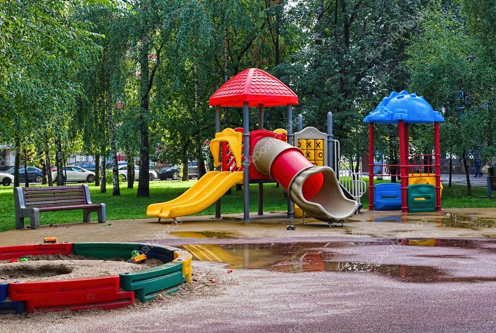 An empty playground vs. a lively, interactive playground